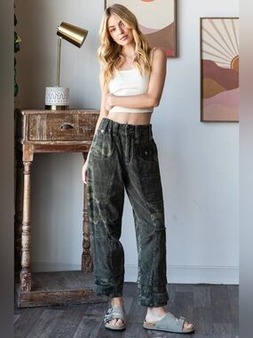 Oli & Hali Olive Camo High-Waist Cargo Pants